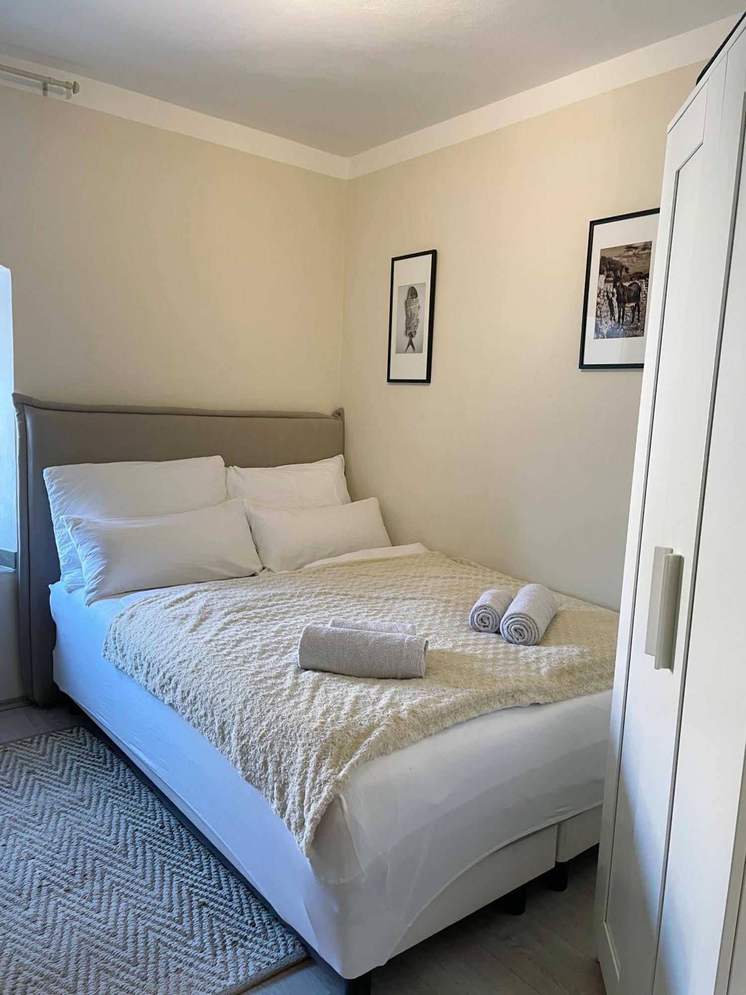 Fredys Apartments Stari Grad  Bagian luar foto